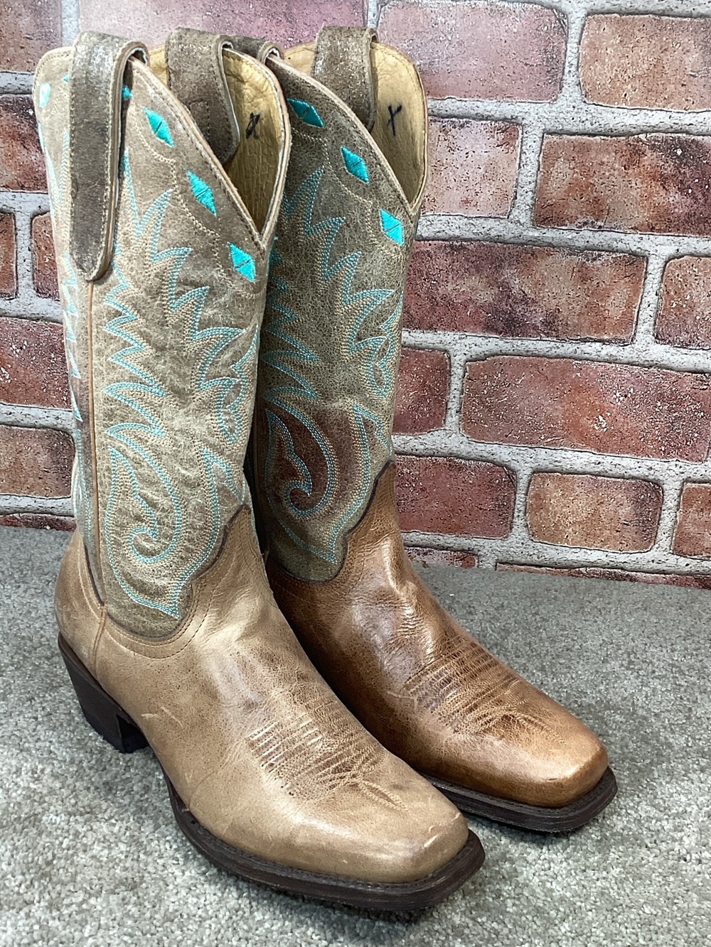 Idyllwind Buckwild womens western cowboy boots size 8